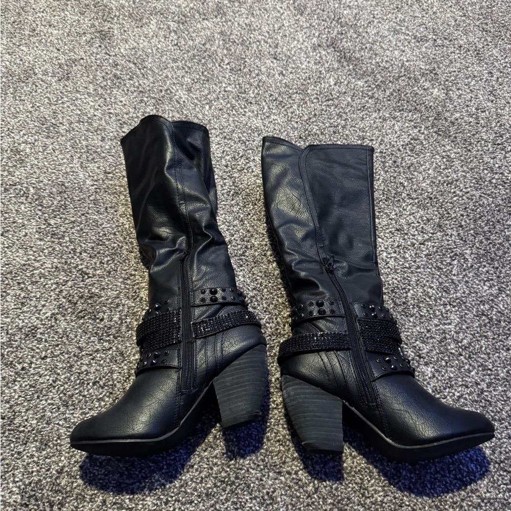 Black Leather Women's Boots studded not rated